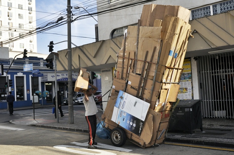 Inclusão social dos catadores de recicláveis é mote de audiência pública 