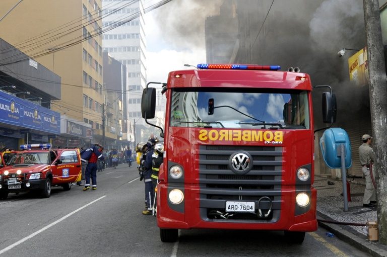 Legislação analisa criação de  taxa de combate a incêndio