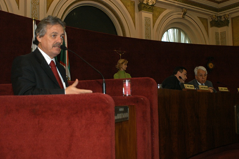 Líder destaca trabalho produtivo da Câmara 