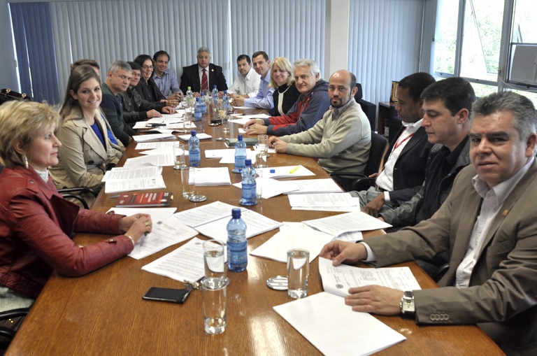 Líderes concordam em extinguir voto secreto da Câmara Municipal 