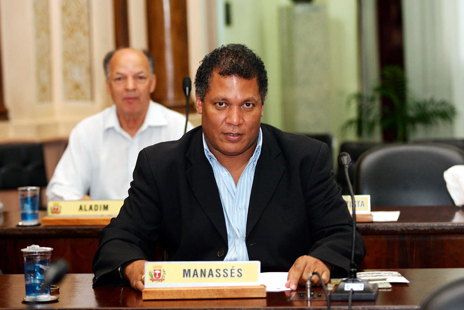 Manassés Oliveira retorna à Câmara 