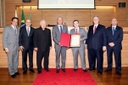 Médico João Vicente Vitola recebe título de Vulto Emérito de Curitiba
