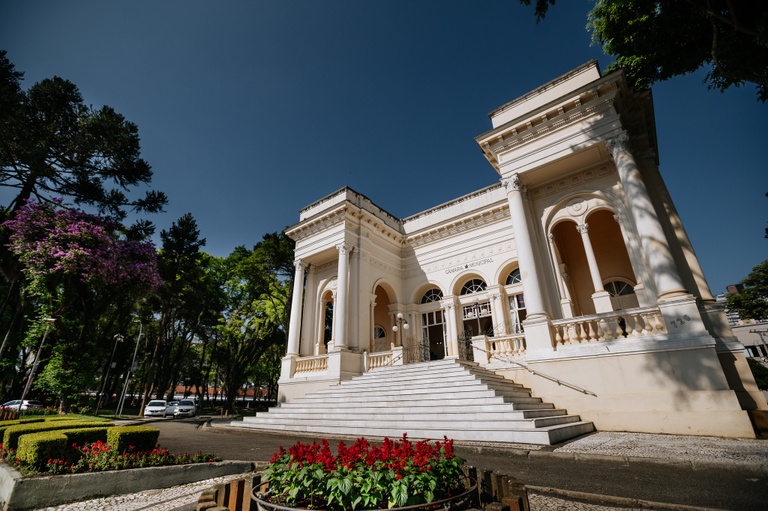 Na segunda, Câmara de Curitiba vota ampliação do rol de homenageáveis