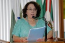 Nos Bairros: Professora Josete pede asfalto no Tatuquara