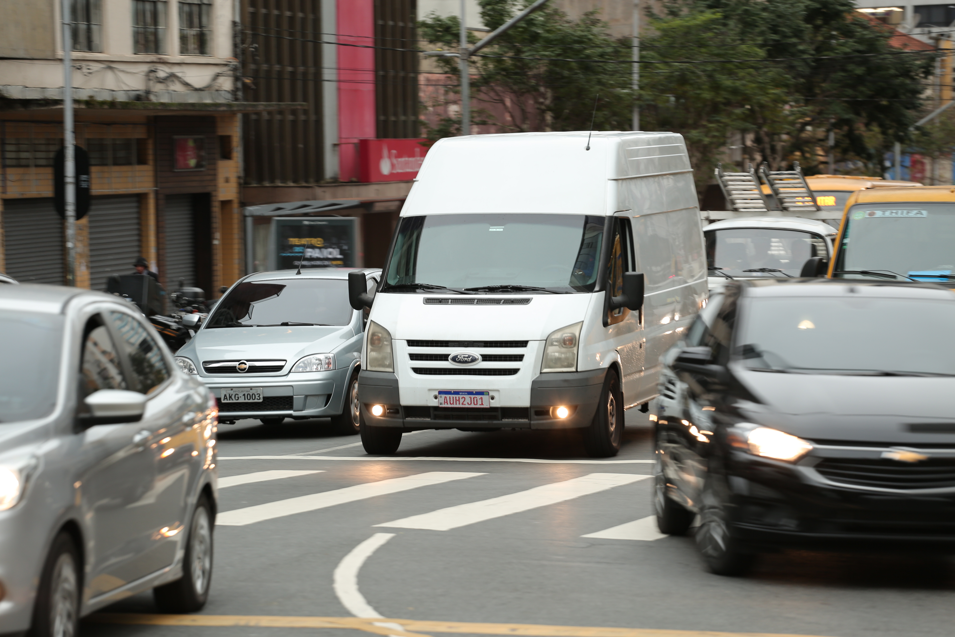 Nova regulamentação de transporte privado na pauta da CCJ