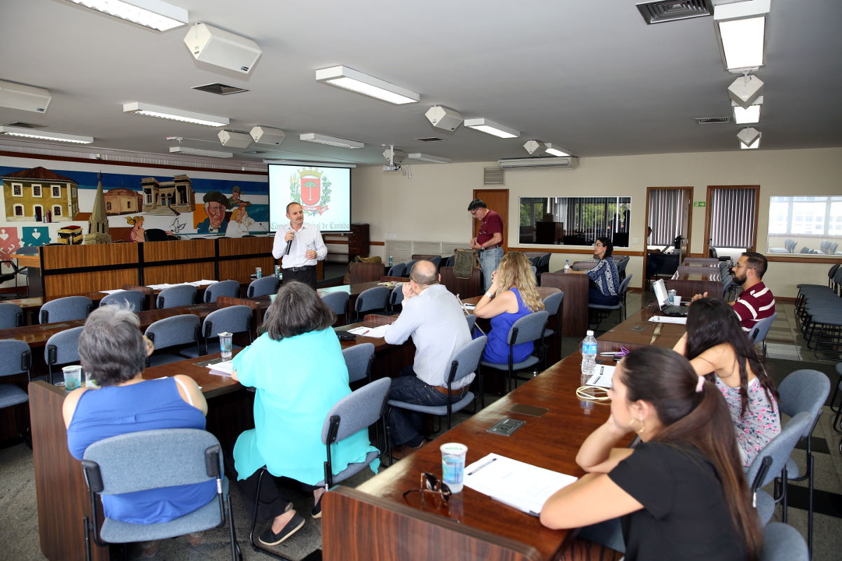 Oficina de Jornalismo discute mídia impressa na era digital