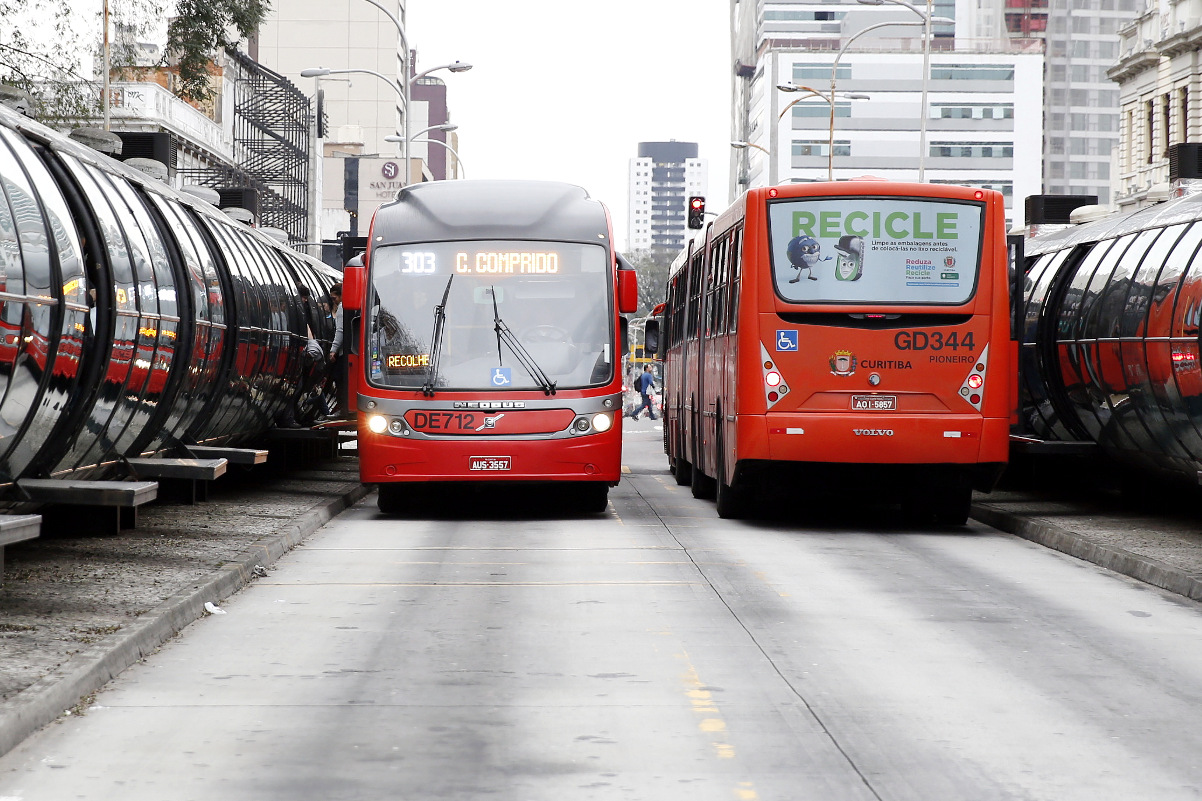 Plenário vota publicidade nos ônibus para reduzir a tarifa