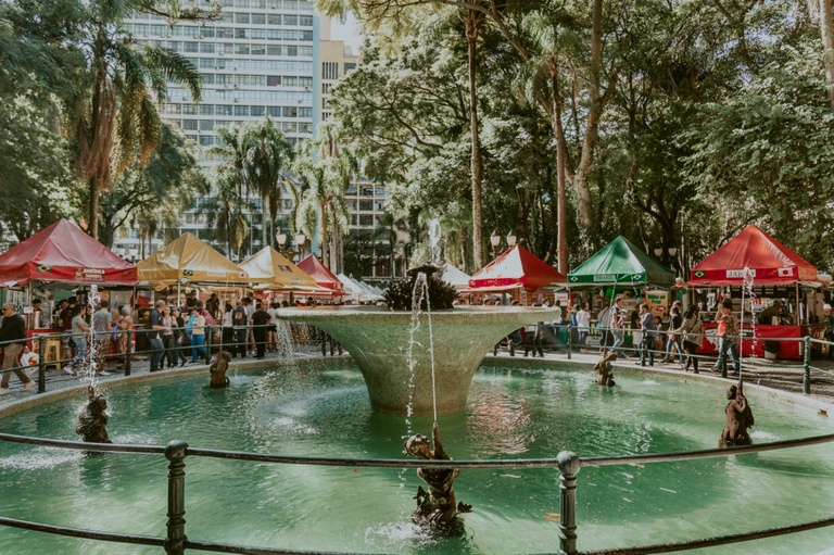 Praça Osório pode tornar-se novo Polo Gastronômico de Curitiba