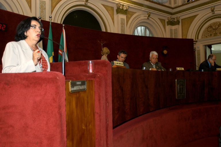 Presidente da Unilivre fala na Câmara de Curitiba 