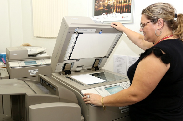Processo licitatório de impressoras será retomado na quarta