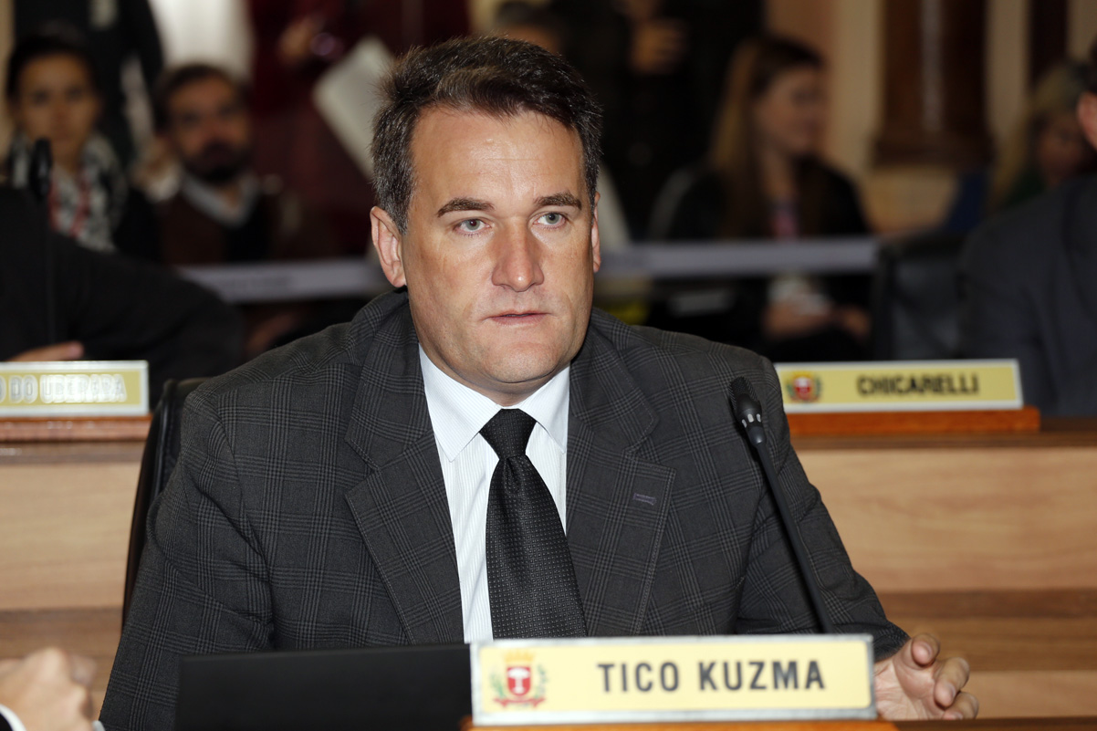 Projeto de Kuzma pretende regulamentar metrô em Curitiba