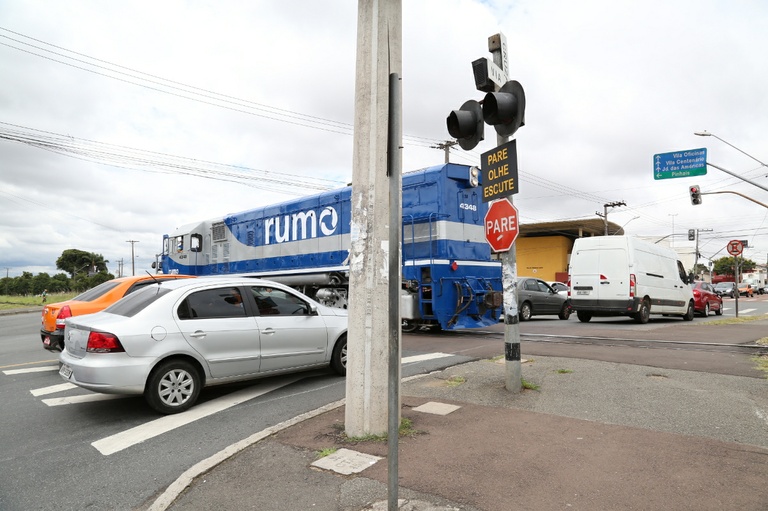 Projeto diminui horário para circulação de trens