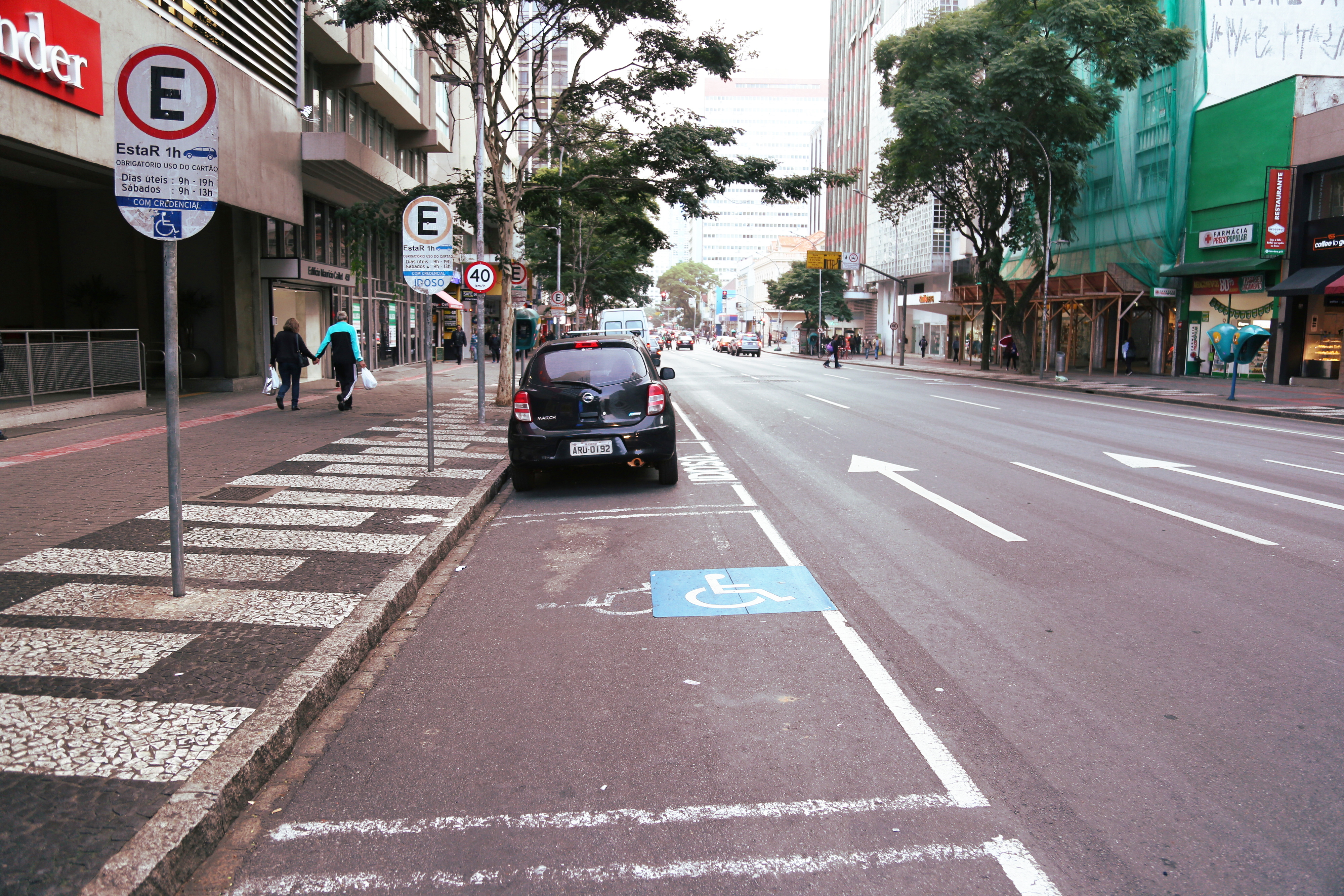 Projeto estabelece critérios para uso de vagas de estacionamento