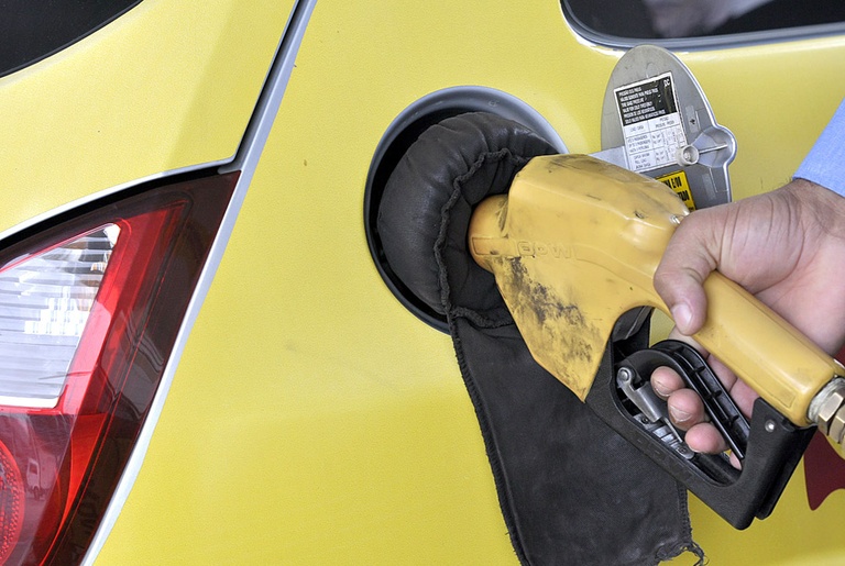 Projeto prevê clareza entre preço de gasolina e etanol 