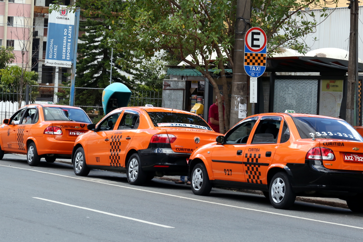 Projeto proíbe transporte remunerado de passageiros em veículo particular