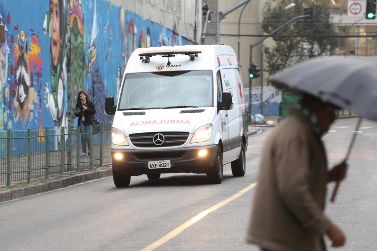 Projeto regulamenta profissão de condutor de ambulância em Curitiba