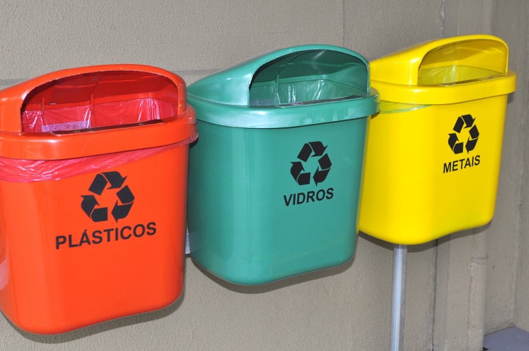 Proposta separação do lixo nas escolas 