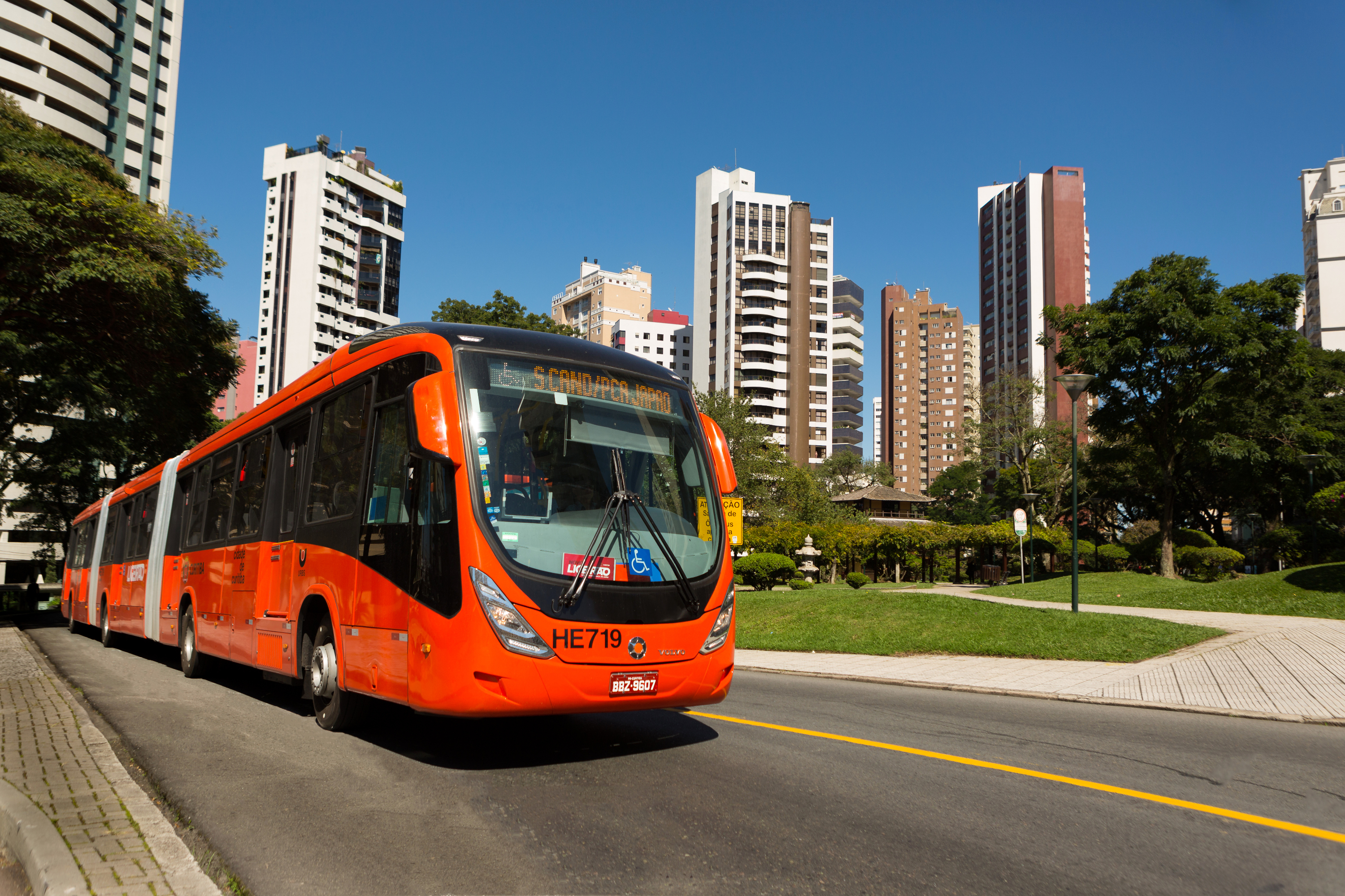 Reapresentado projeto para divulgação da idade da frota de ônibus