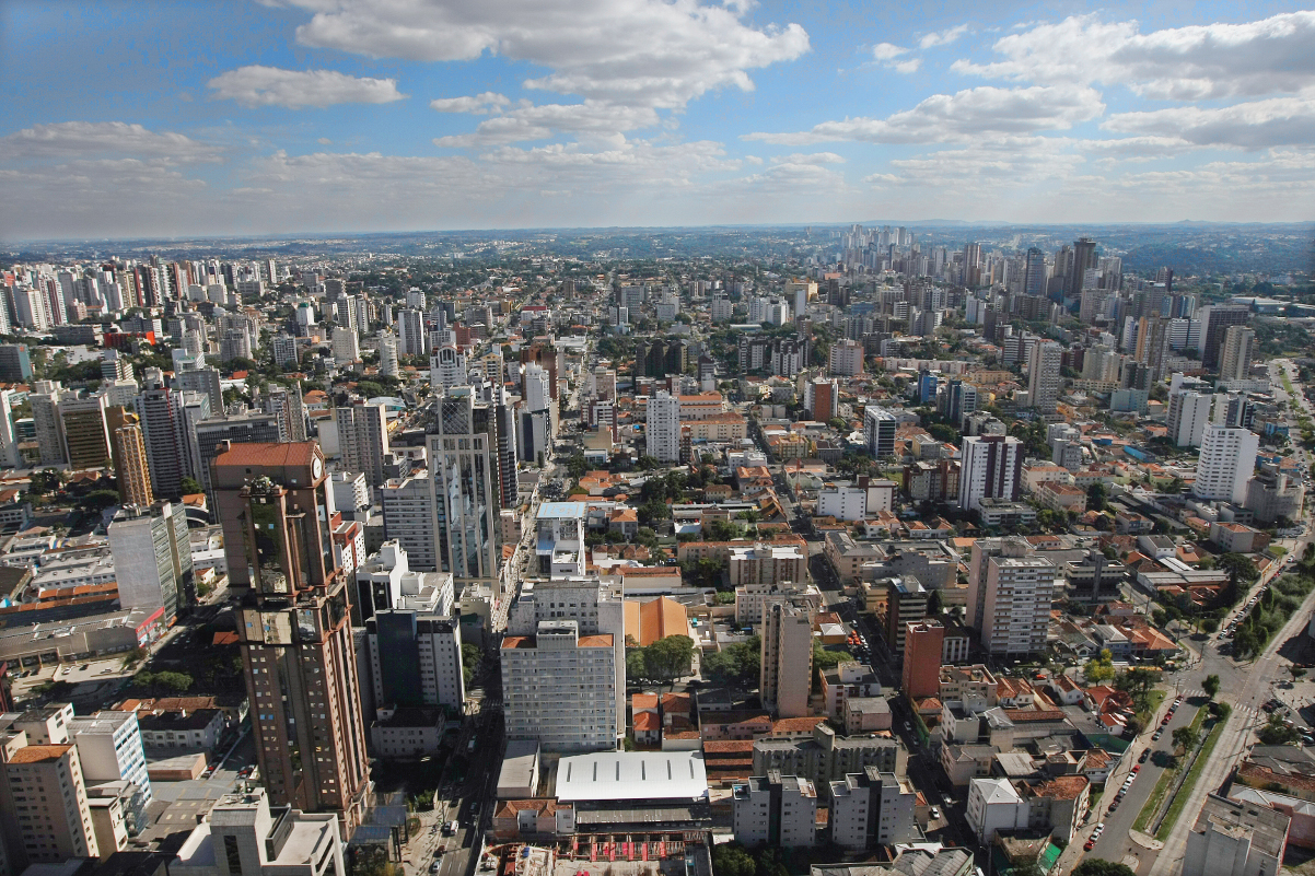 Regularização fundiária de 43 mil m² em análise na Câmara de Curitiba