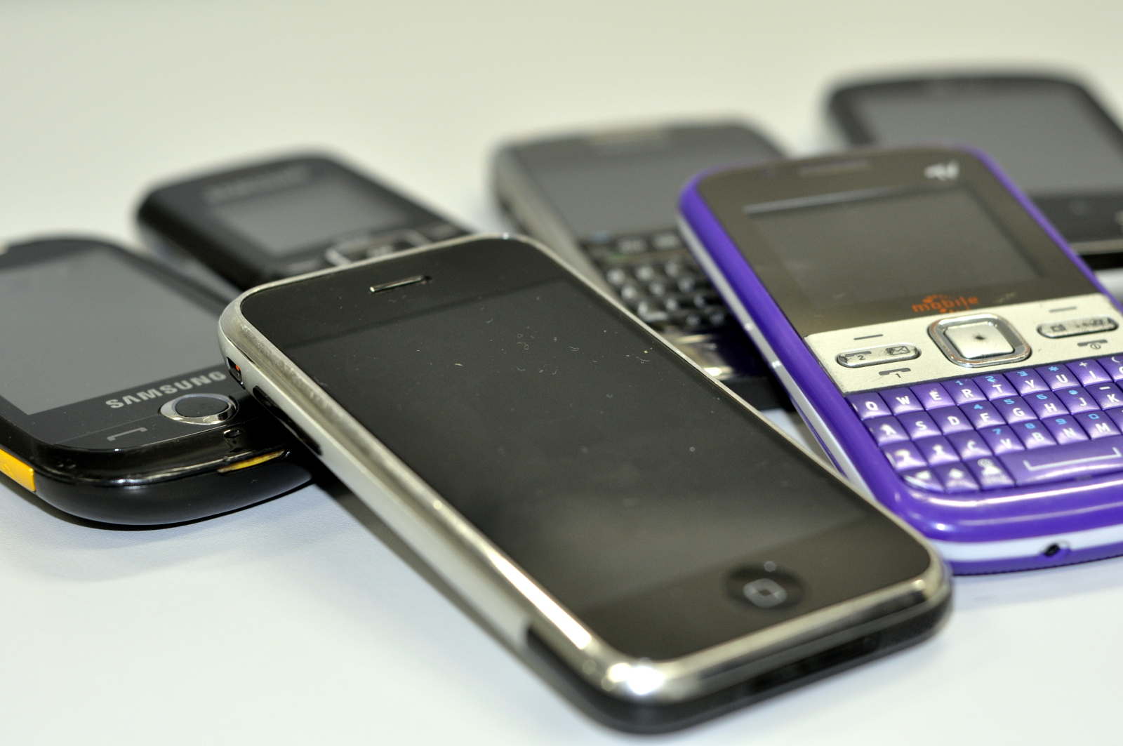 Reunião debate lei que afeta telefonia móvel e rede 4G  