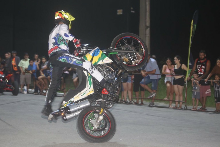 Rua do Grau: projeto cria espaço protegido para manobras com motos em Curitiba