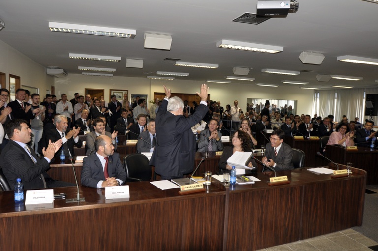 Salamuni é eleito presidente da Câmara de Curitiba 