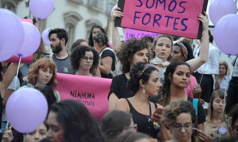 Sancionado Dossiê das Mulheres para sistematizar atendimentos 