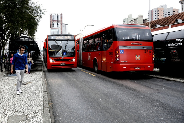 Serviço Público analisa mudança na remuneração de empresas de transporte