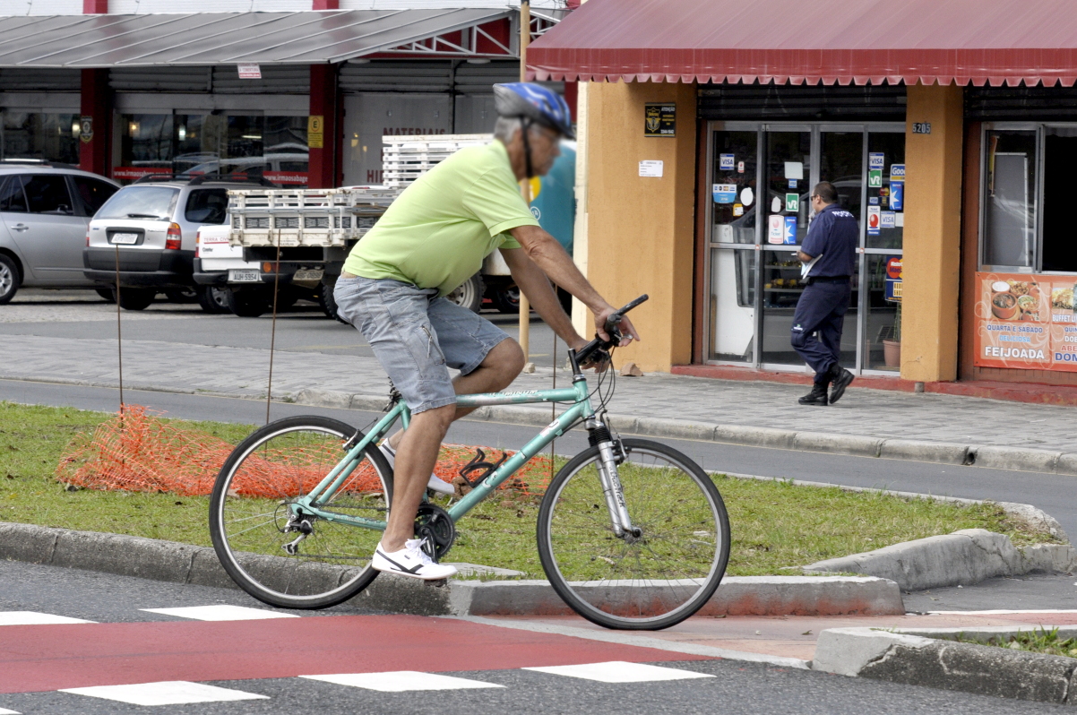 Serviço Público discute uso de bicicletas em ruas de Curitiba