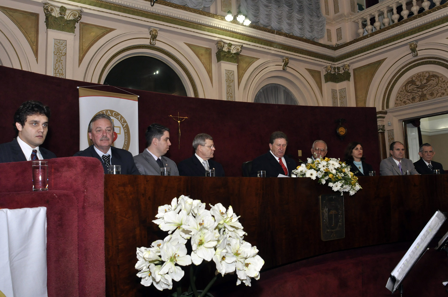 Sessão solene marca os 130 anos da Santa Casa 