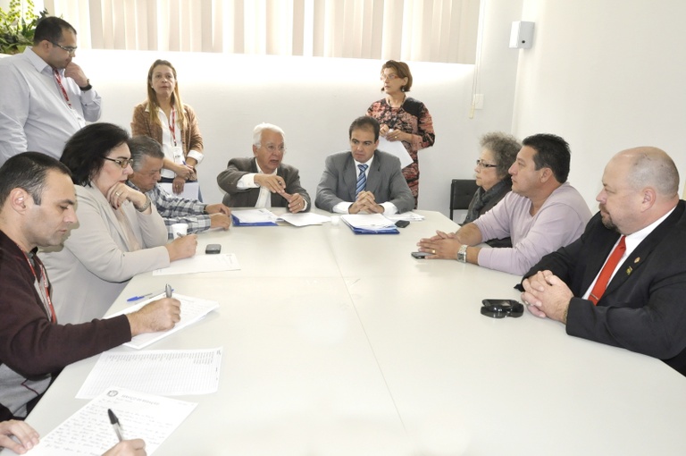 Situação do Pinheirão discutida por comissões 