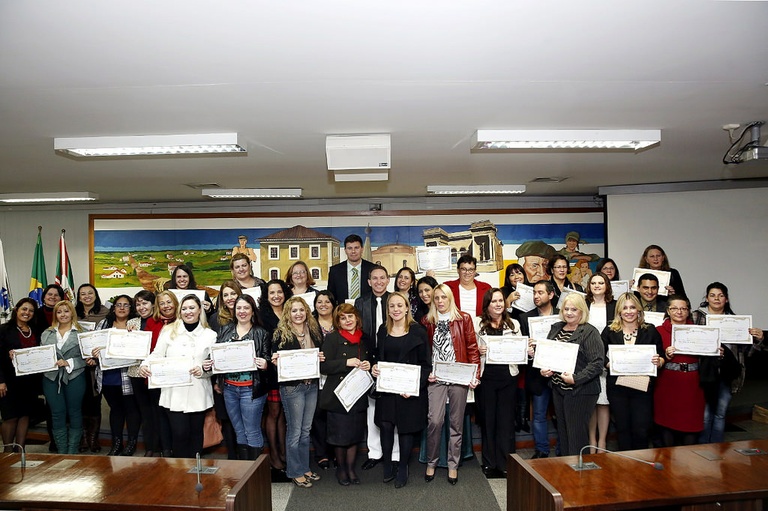 Solenidade na Câmara homenageia Semana da Enfermagem