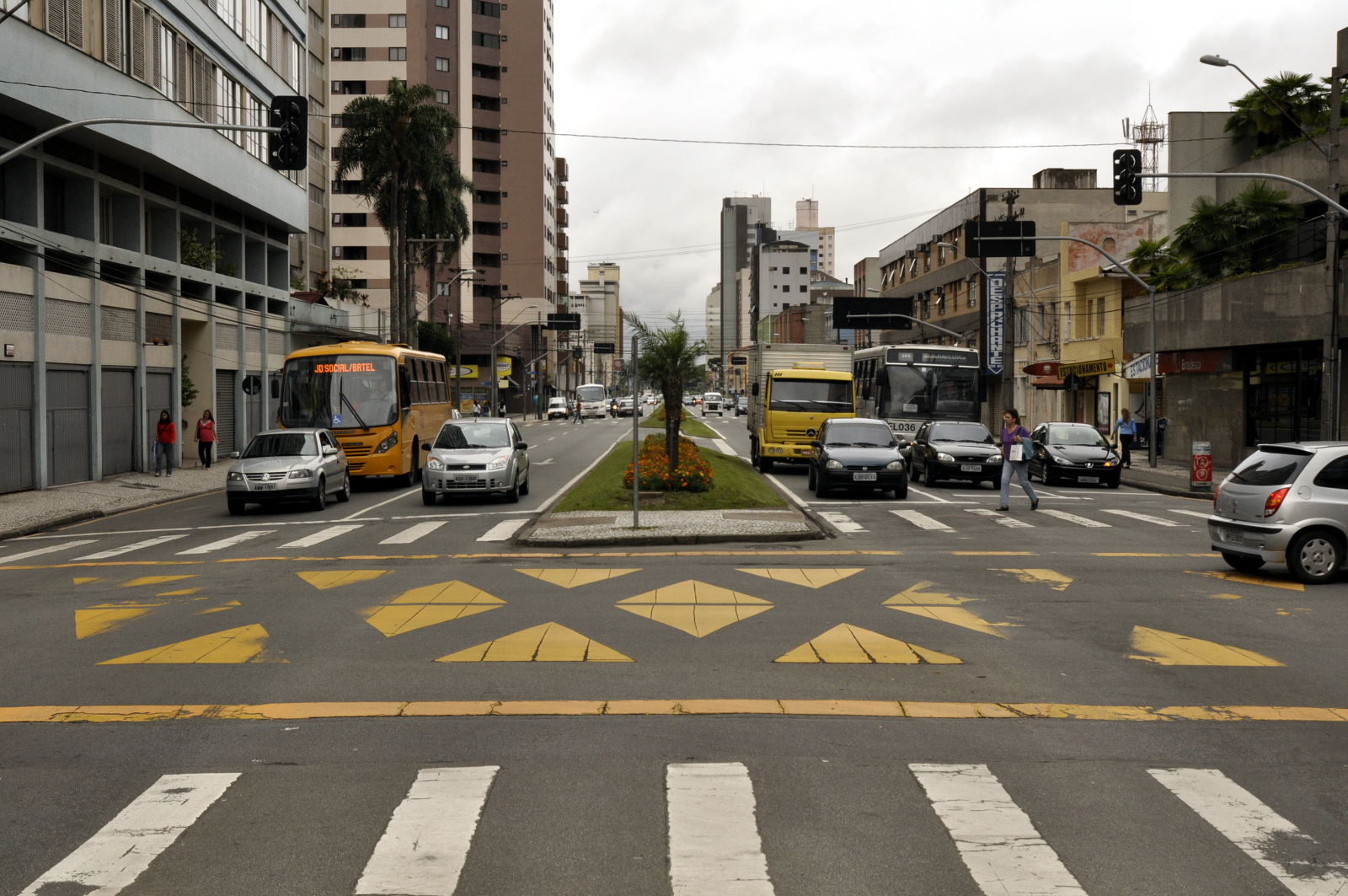 Solicitadas medidas para reforçar segurança no trânsito  