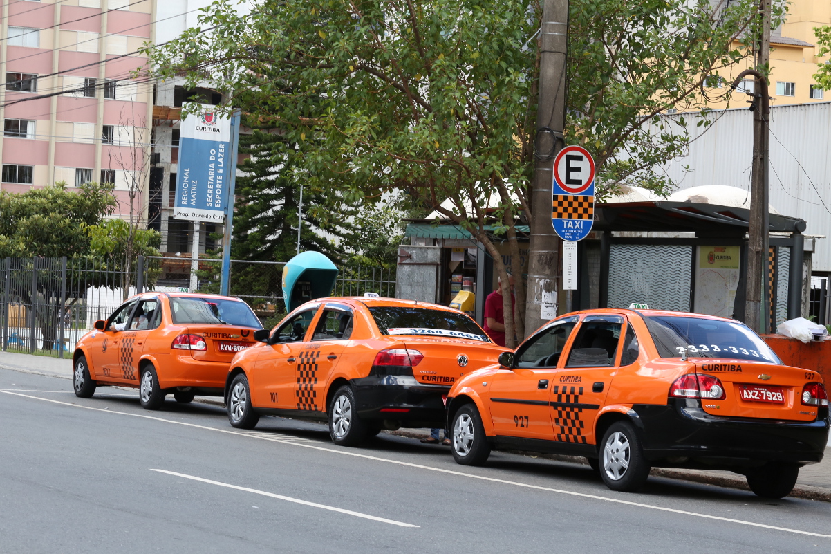 Táxis de Curitiba já podem instalar transbikes 