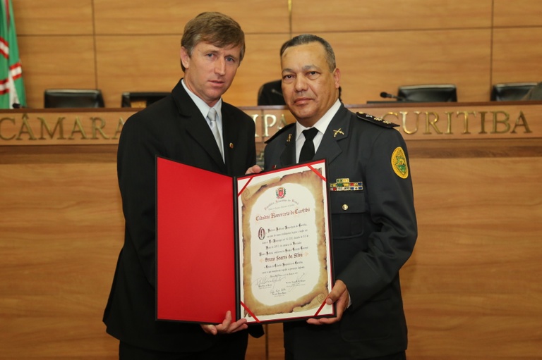 Tenente-coronel Bruno Soares da Silva é cidadão honorário de Curitiba