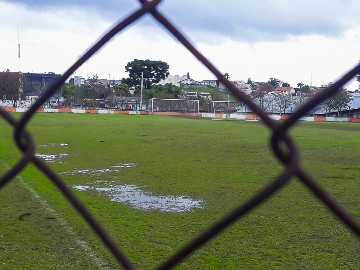  Tribuna Livre debate a violência nos estádios de futebol