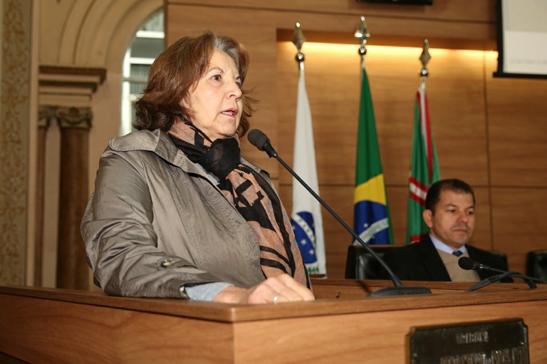 Tribuna livre discute tortura no Paraná durante regime militar