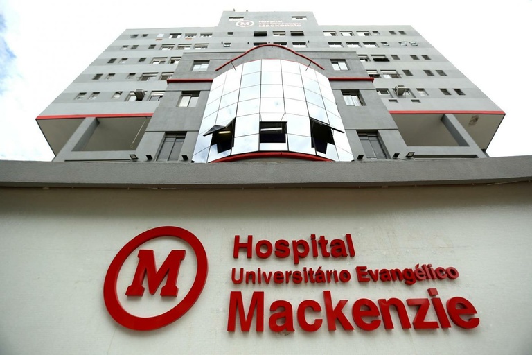 How to get to Hospital Universitário Evangélico Mackenzie in Bigorrilho by  Bus?