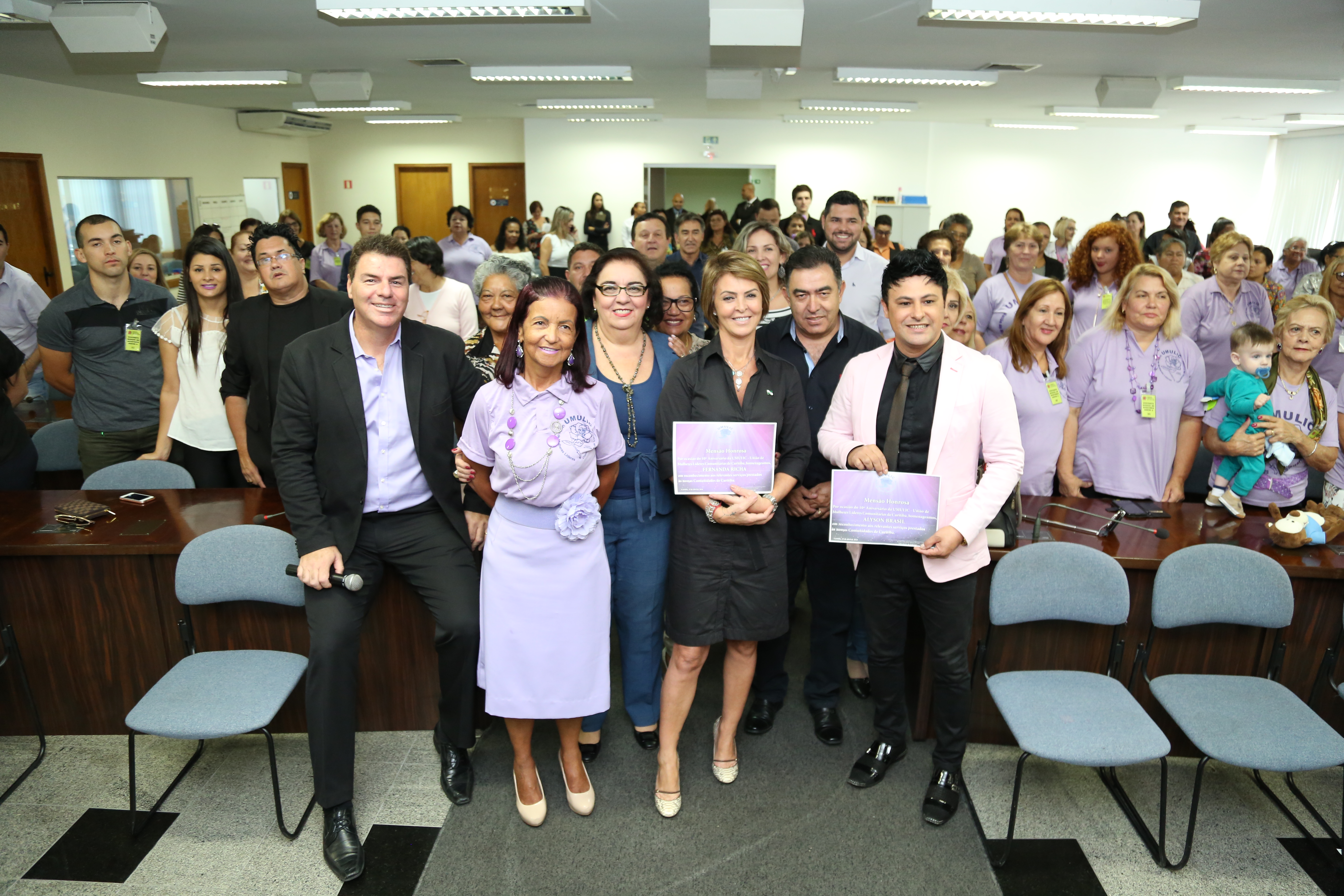 União de Mulheres Líderes Comunitárias é homenageada pela CMC