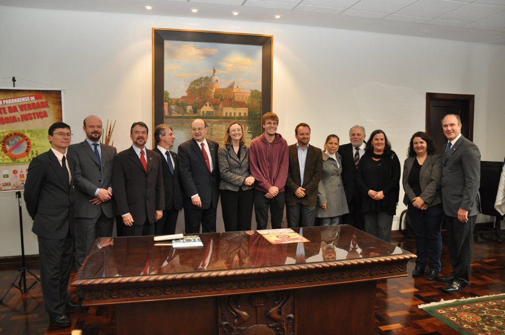 Vereador acompanha encontro com entidades de direitos humanos 