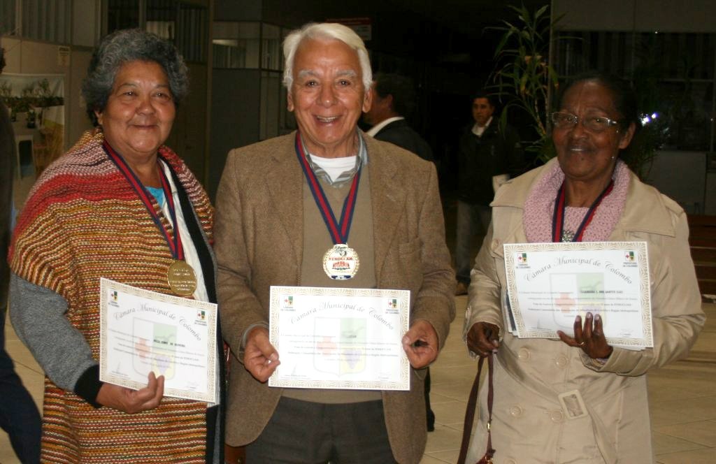 Vereador e lideranças recebem homenagem 