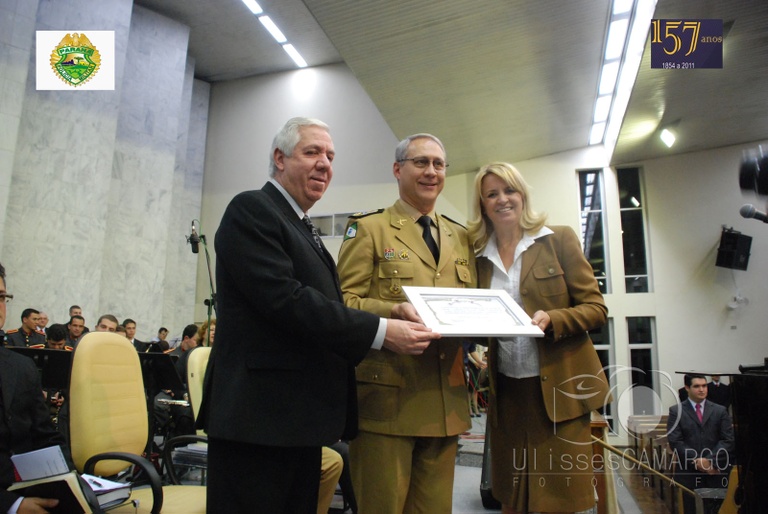 Vereadora presta homenagem à PM 