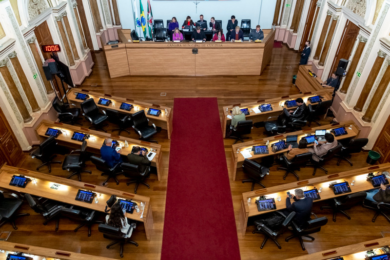 Vereadores aprovam criação do Dia do Terço dos Homens em Curitiba