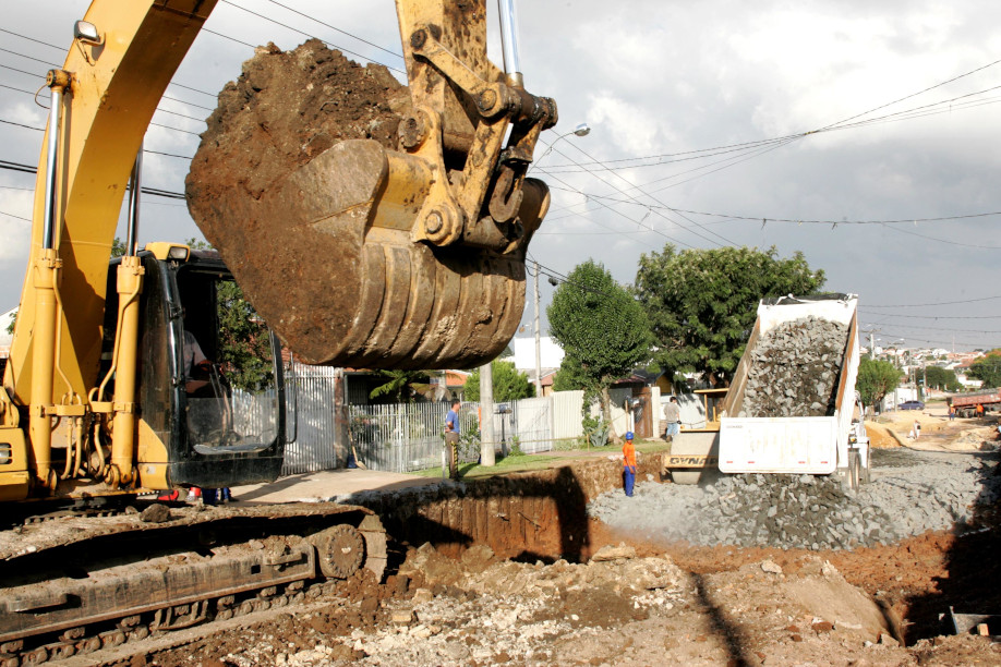 Vereadores de Curitiba votam alteração da Lei das Obras Públicas nesta terça