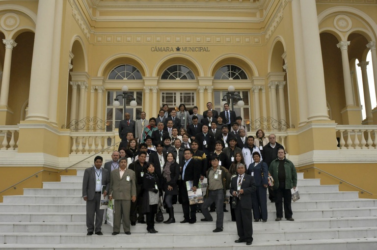 Vereadores e prefeitos de países latinos visitam o Legislativo 