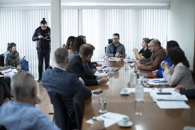 Vereadores e sindicatos têm nova reunião sobre planos de carreira