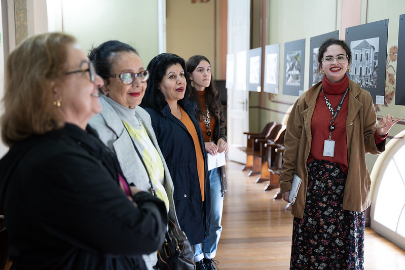 Visita guiada: exposição Muitas casas, uma história vai até junho