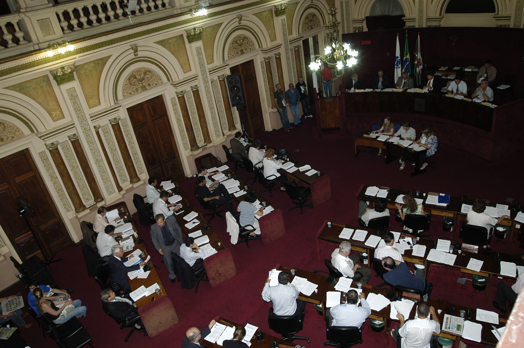 Votação de Orçamento não encerra o ano legislativo 