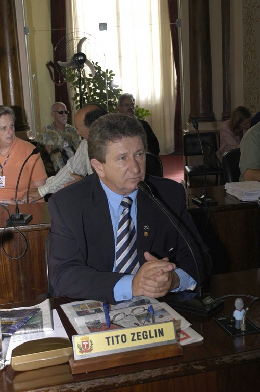 Zeglin destaca avanços em 2006 na Câmara 
