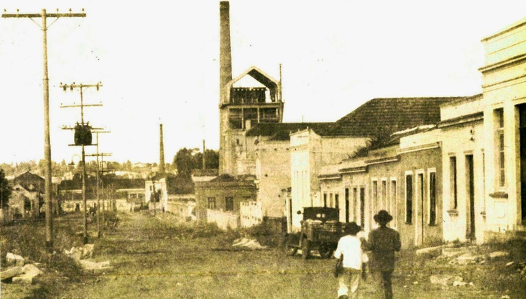 Zoneamento de Curitiba: do arruamento ao bairro industrial (1720-1895)